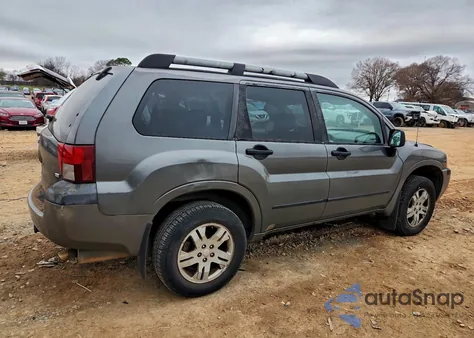 2005 Mitsubishi Endeavor Ls z USA, uszkodzony, nr VIN 4A4MM21SX5E062140